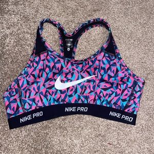 Nike Pro Youth XL Sports Bra
